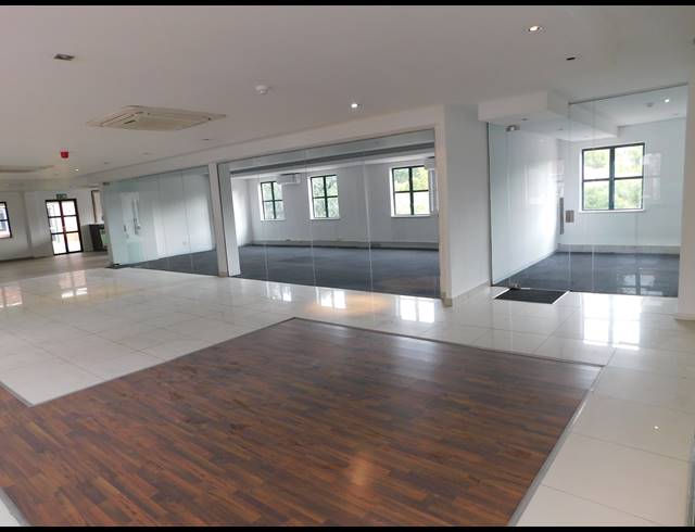 446M² OFFICE TO LET IN HYDE PARK